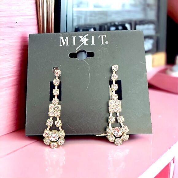 NWT MixIt Fashion Earrings - Picture 1 of 2